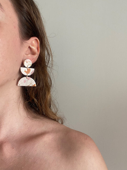 Pendientes geométricos multicolor