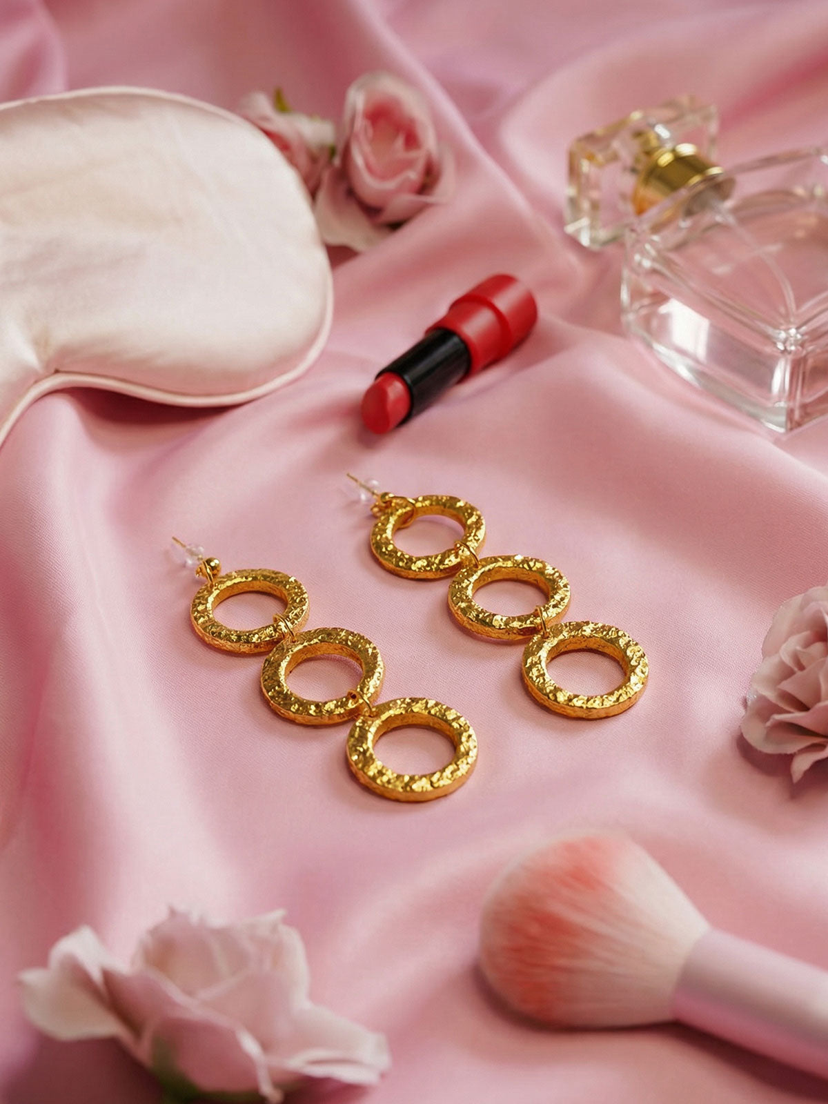 Pendiente aro dorado triple