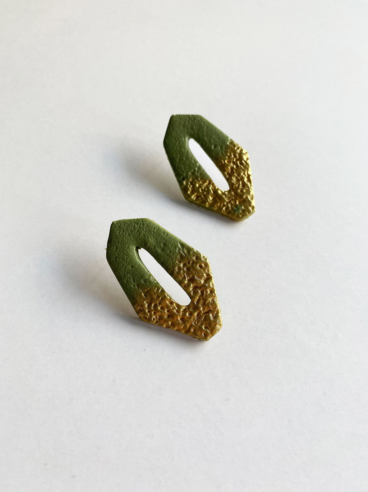 Pendientes joya verde y dorado