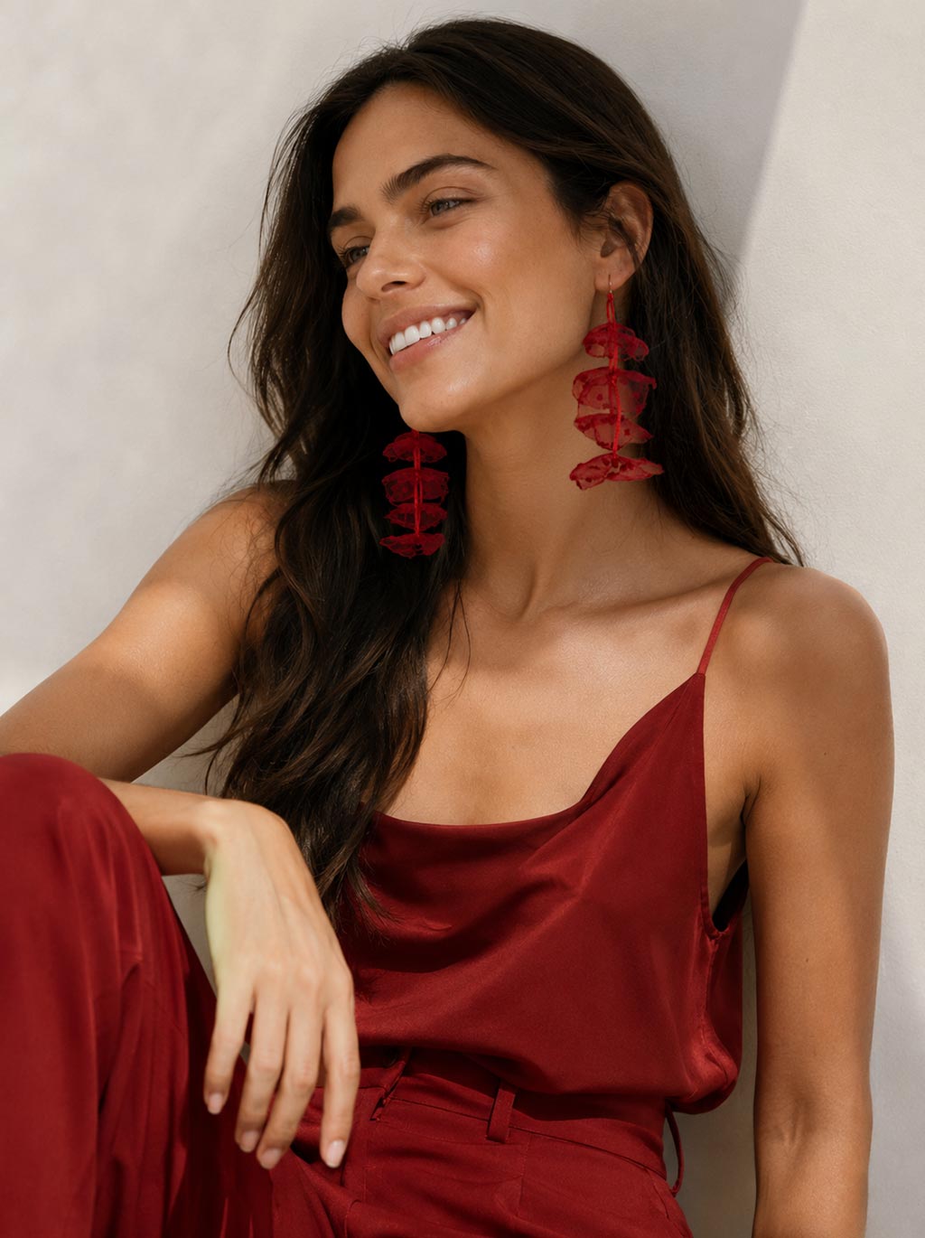 Pendientes colgantes pétalos rojos texturizados