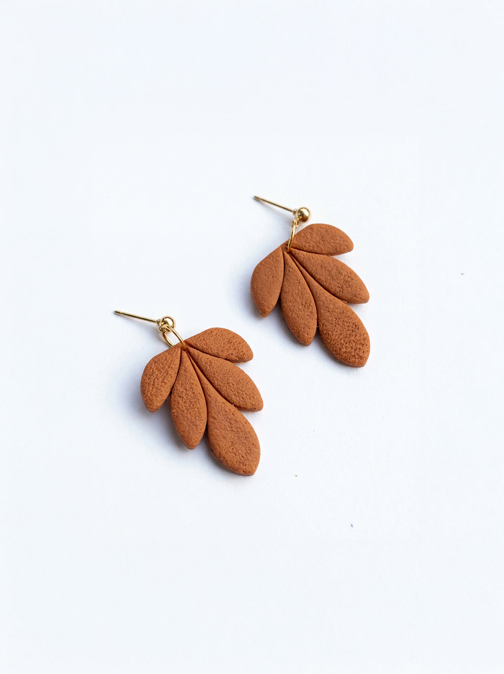 Pendientes hoja