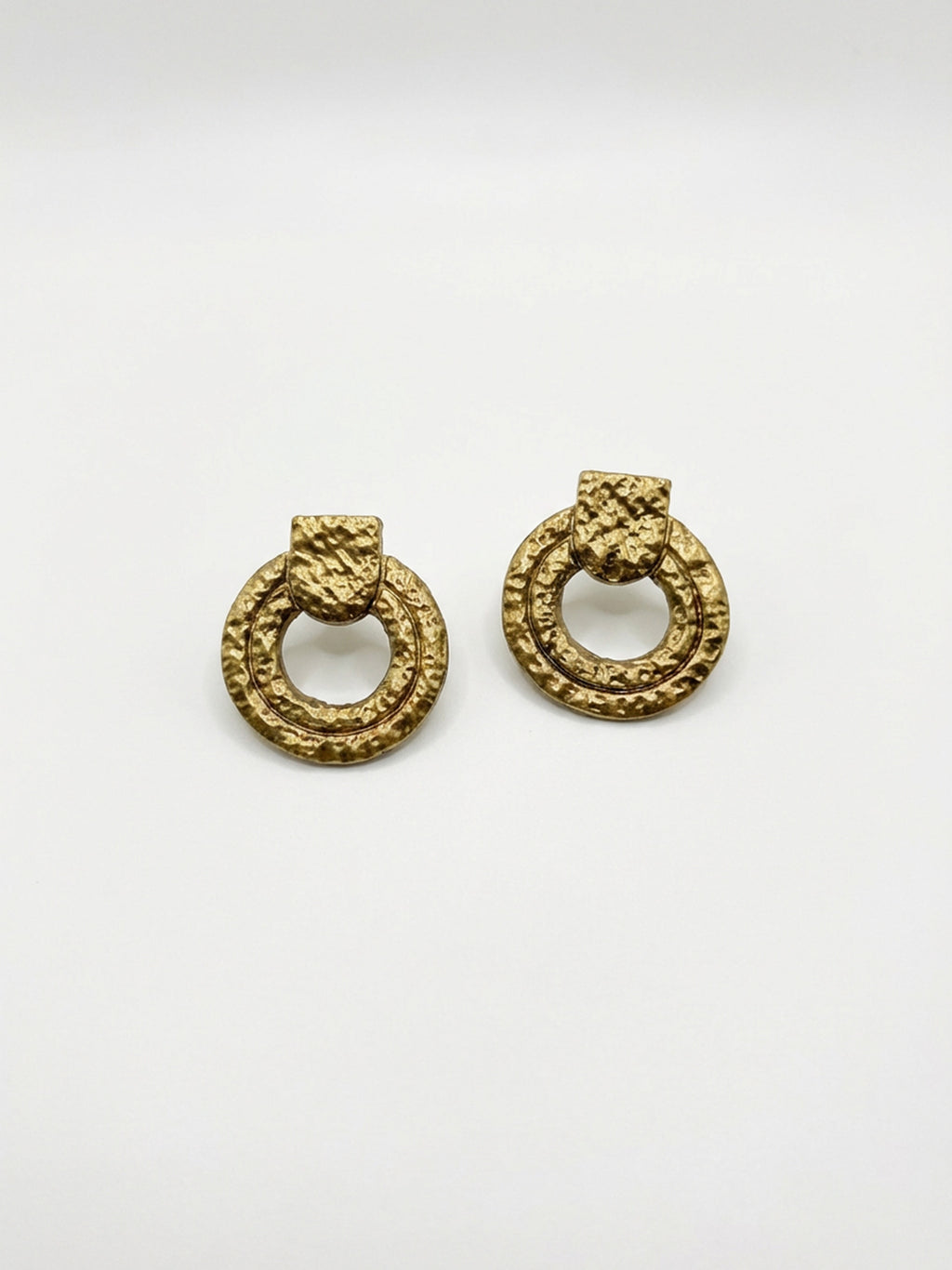 Pendientes botón anilla