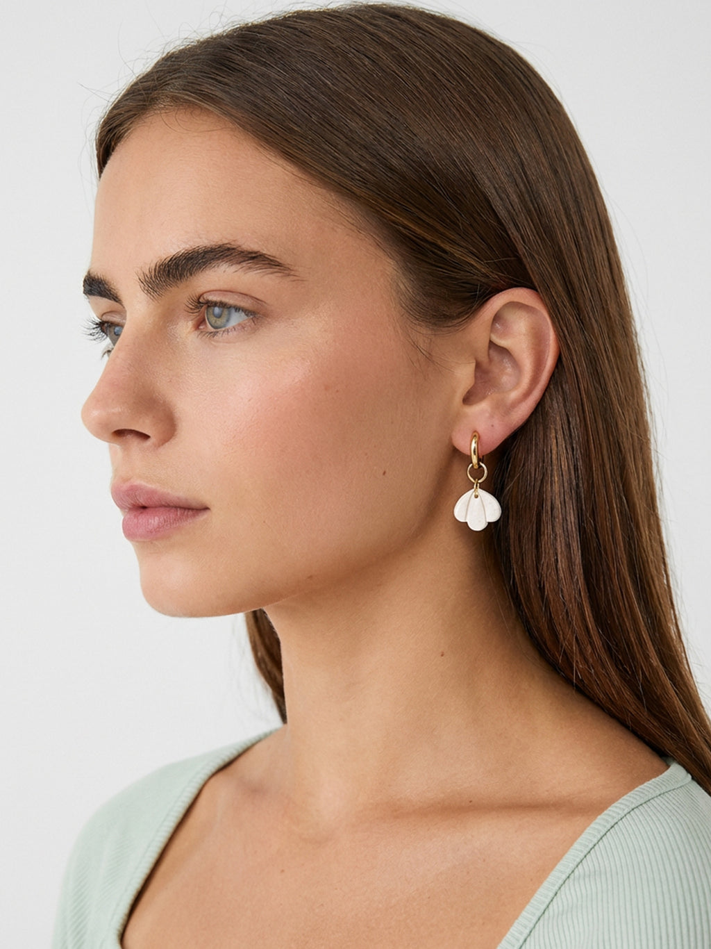 Pendientes conchita blancos