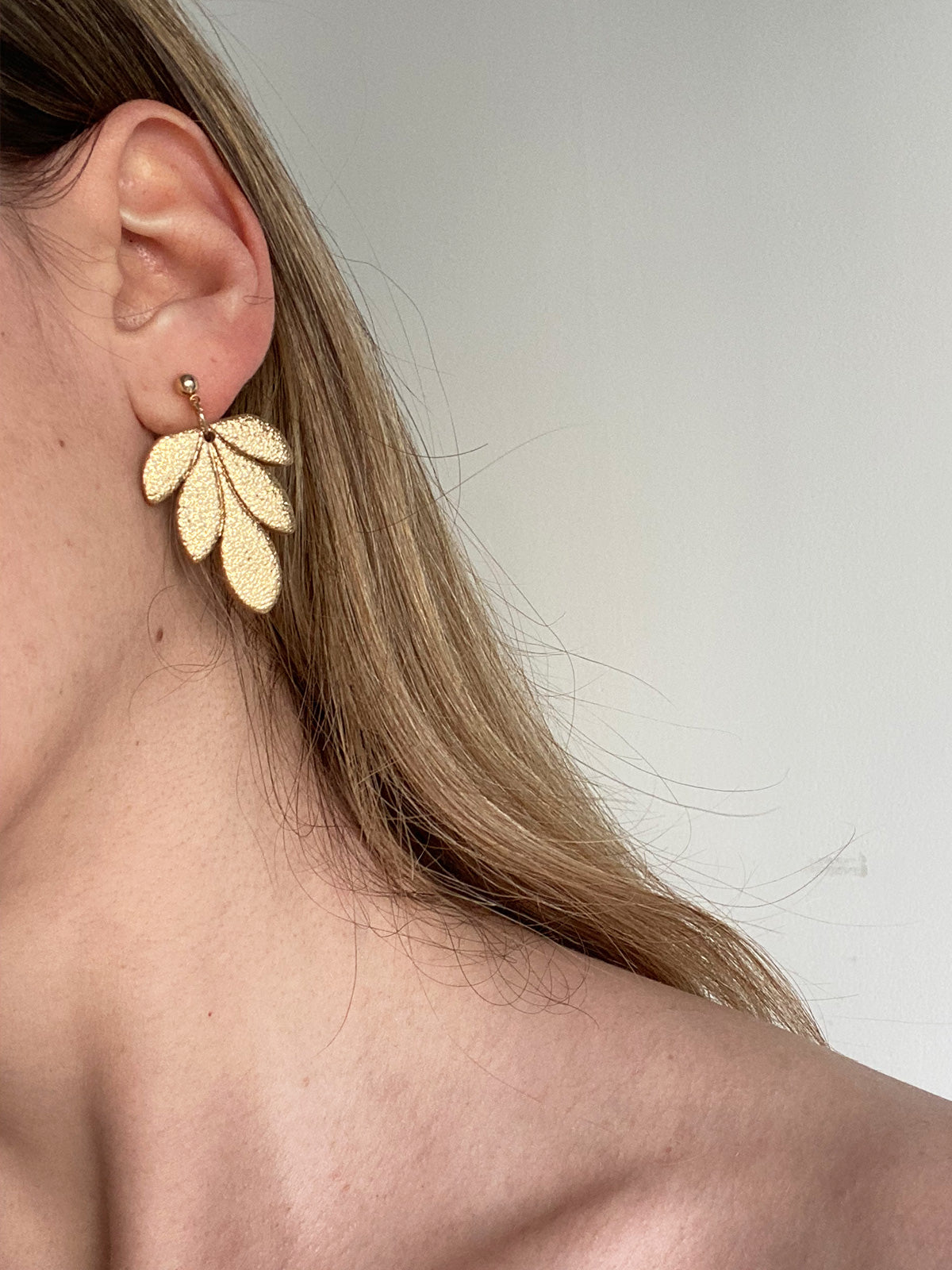 Pendientes hoja dordao