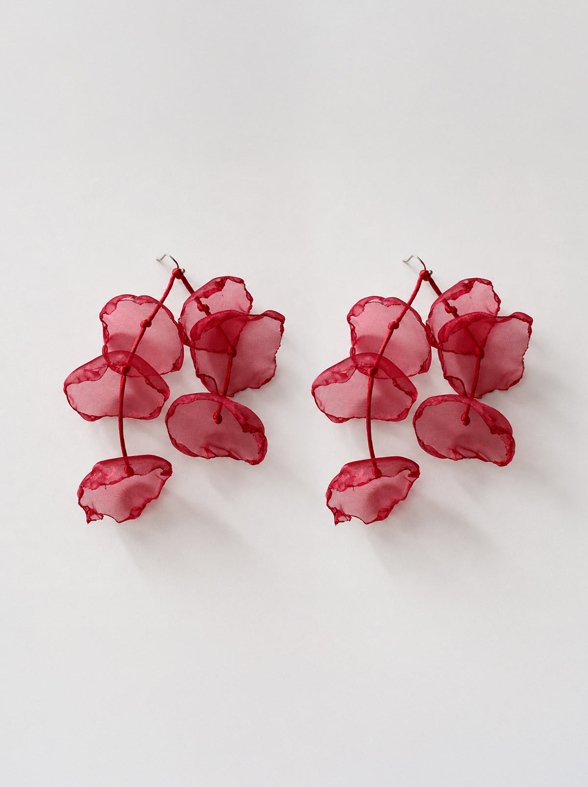 Pendientes colgantes pétalos rojos