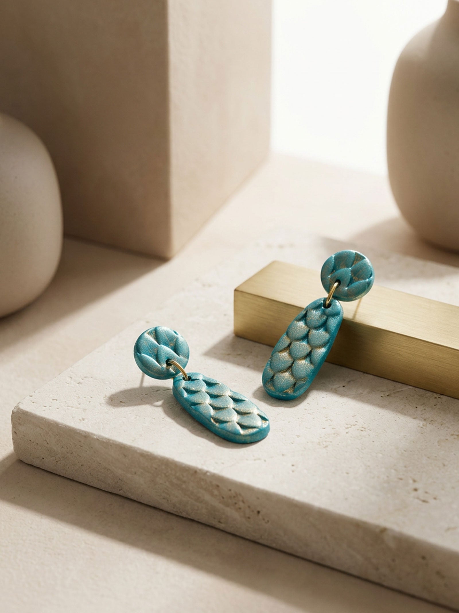 Pendientes escamas