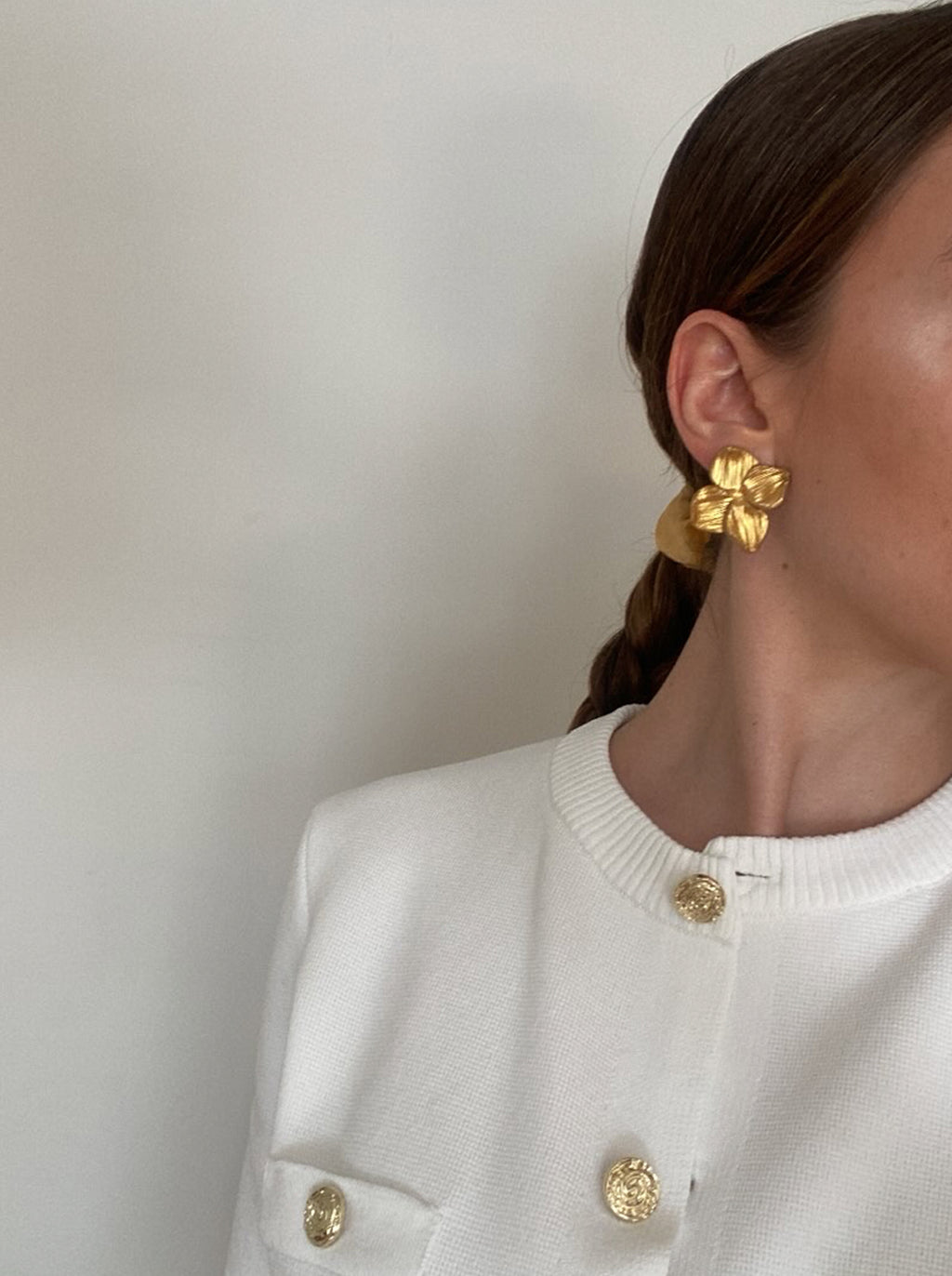 Pendientes flor dorada