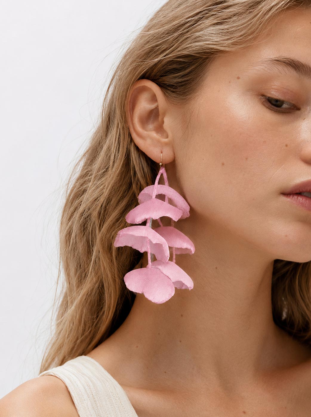 Pendientes petalos rosas