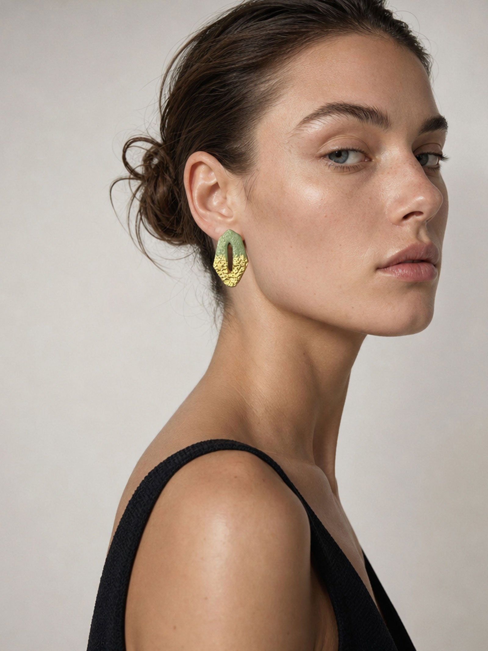 Pendientes joya verde y dorado